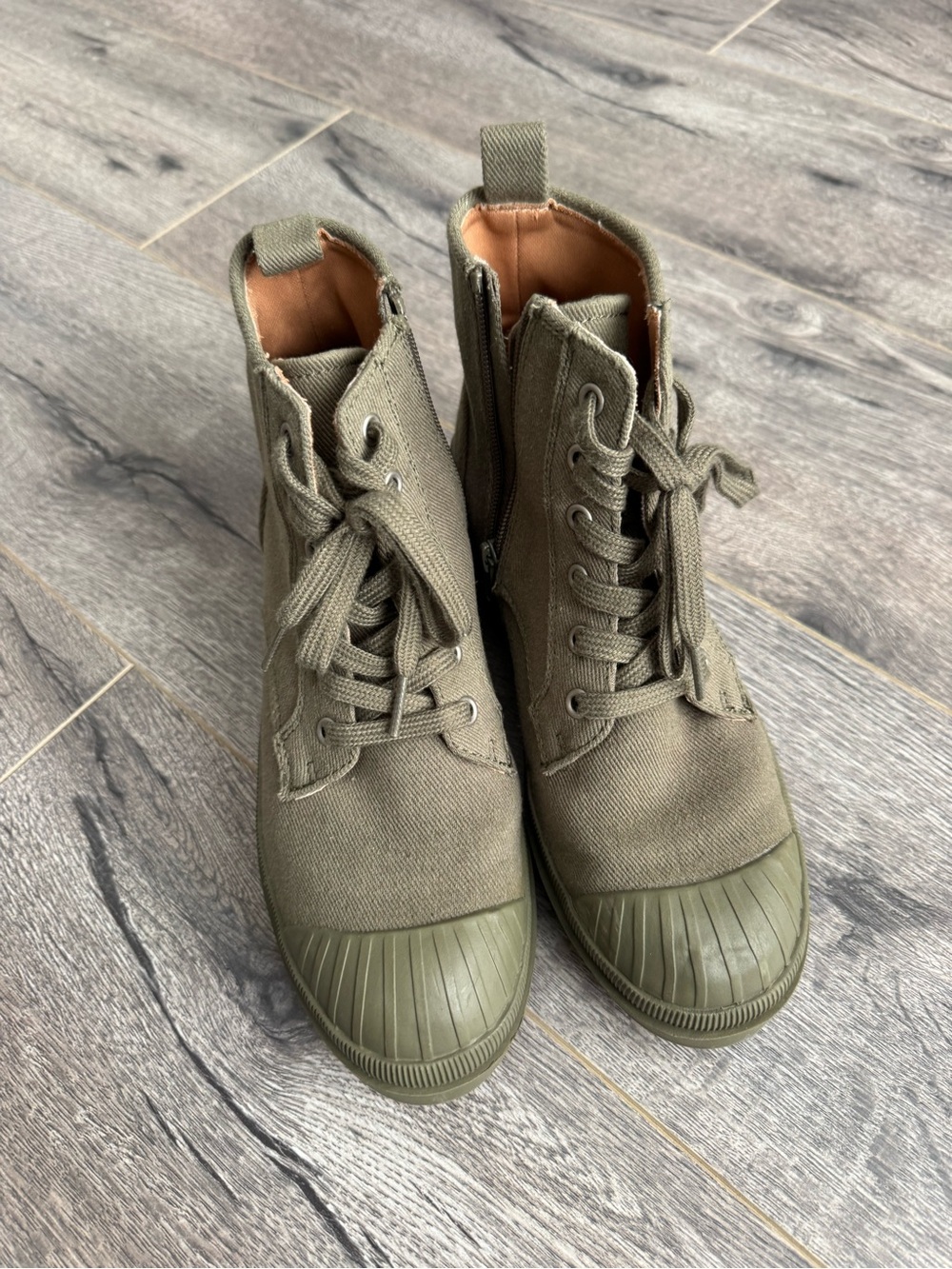 Universal Thread Olive Green Canvas Combat Boots